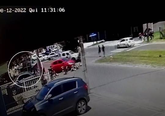 Motorista não tem carteira de habilitação e foi preso em flagrante