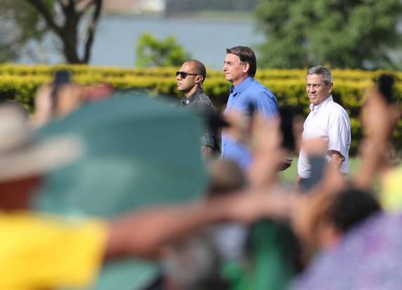 Esta foi a primeira conversa que o chefe do Executivo teve com simpatizantes desde o segundo turno das eleições