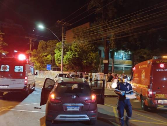 Colisão entre dois carros é registrada no Centro de Passo Fundo - foto 2