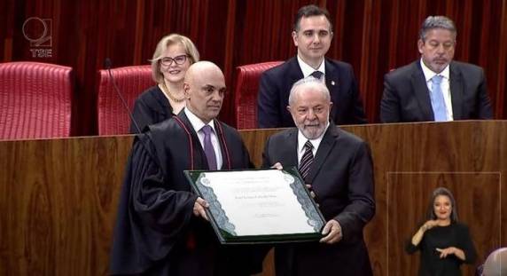 A sessão solene marca o fim do processo eleitoral e habilita os eleitos para tomarem posse no dia 1º de janeiro de 2023