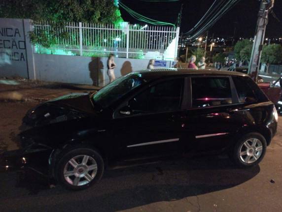 Colisão entre dois carros deixa um homem ferido em Passo Fundo - foto 4