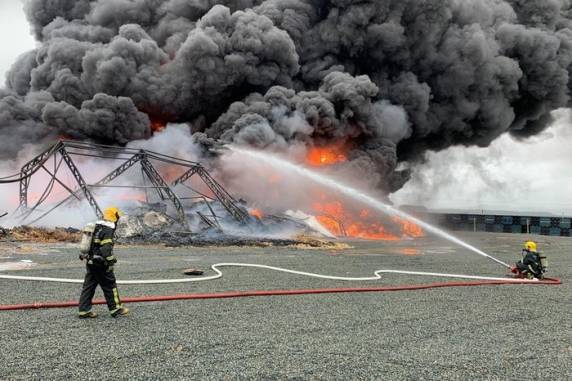 Incêndio libera fumaça tóxica em Santa Catarina e interdita trecho da BR-101 - foto 4
