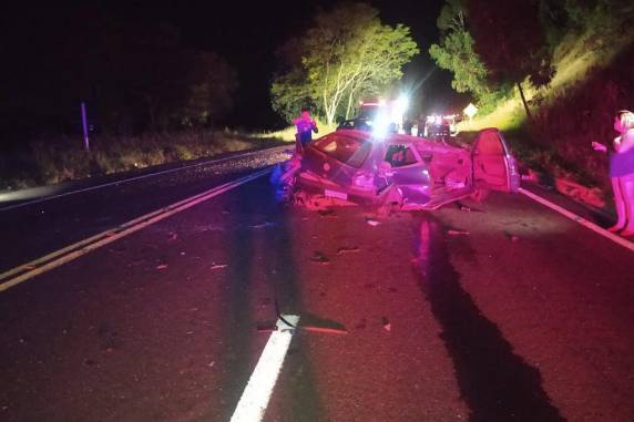 Homem morre em acidente envolvendo quatro veículos na BR-480 - foto 5