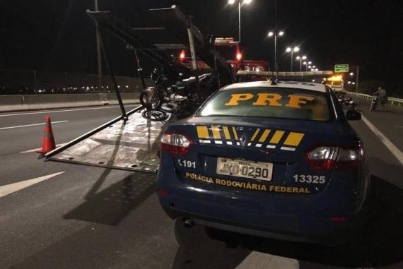 PRF flagra cerca de 200 motos em evento clandestino na freeway - foto 3