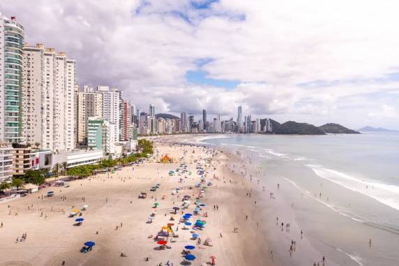 Prefeitura contesta resultado do relatório do Instituto do Meio Ambiente, órgão estadual responsável por analisar a água do mar em Santa Catarina.