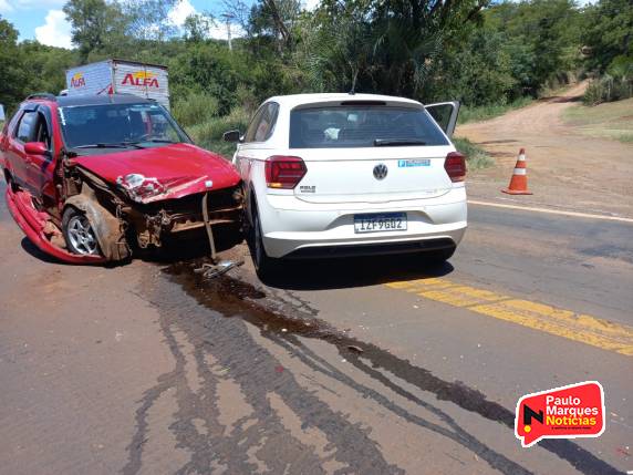 Colisão frontal deixa dois feridos na BR-472 em Três de Maio - foto 4