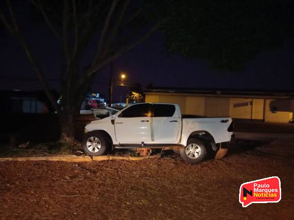 Saída de pista seguida de colisão em árvore na RS-342 deixa dois feridos em estado grave, em Três de Maio - foto 3
