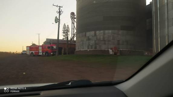 Corpo de Bombeiros de Horizontina atende duas ocorrências de fogo nas últimas horas - foto 2