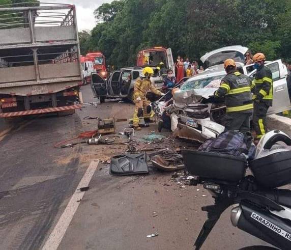 Quatro pessoas ficaram feridas