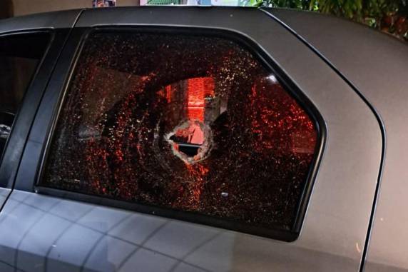 Taxista e cliente de bar estão entre três mortos em ataque motivado por revide entre facções em Porto Alegre - foto 2