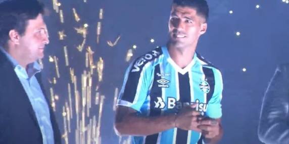 Luis Suárez é apresentado pelo Grêmio: ''Prometo gols e vou tentar ganhar títulos'' - foto 2