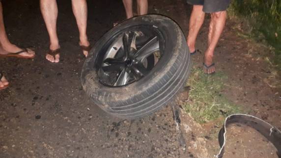 Violenta colisão entre dois veículos deixa ao menos um ferido na BR-468, em Três Passos - foto 3