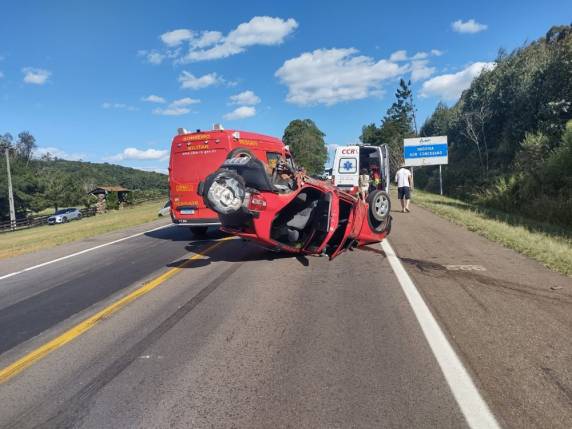 Grave acidente envolvendo quatro veículos é registrado na BR-386 em Soledade - foto 3