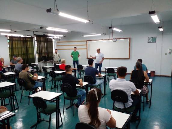 Serão realizadas mais de 100 horas/aula de segunda a quinta-feira