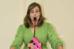 Camila Carolina de Oliveira (Republicanos) perdeu o cargo por quebra de decoro parlamentar nesta segunda-feira; ela afirma que é vítima de um golpe