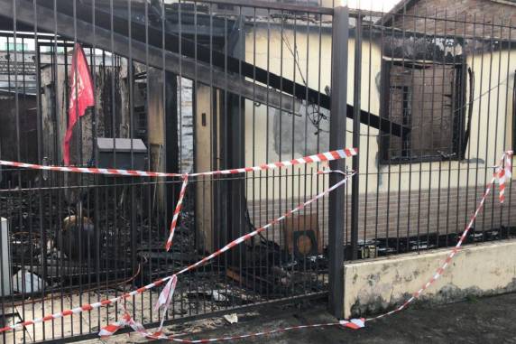 Duas pessoas morrem em incêndio em casa na Zona Leste - foto 3