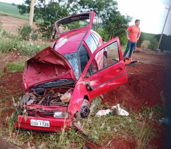 Colisão entre veículos deixa cinco pessoas feridas na RS-307 em Santa Rosa - foto 4
