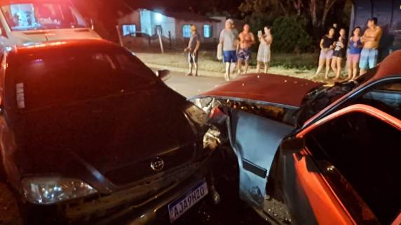 Dois acidente na noite de domingo em Ijuí - foto 2