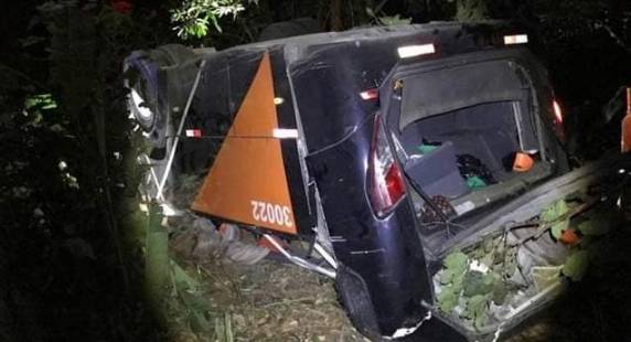 Ônibus com time de futebol cai de ponte deixa cinco mortos e várias pessoas feridas na BR-116 - foto 2