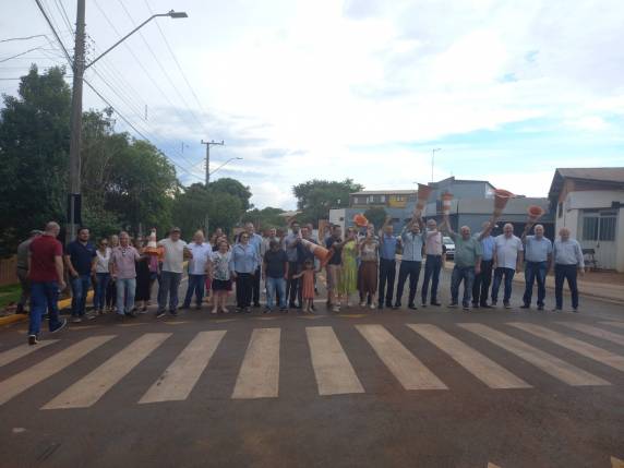 Inaugurada obra de melhorias na Avenida Leonel de Moura Brizola - foto 3