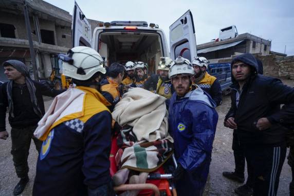Terremoto provoca morte de mais de 500 pessoas na Turquia e na Síria - foto 5