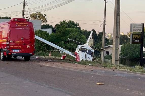 Segundo a Brigada Militar, as pessoas que estavam a bordo saíram da aeronave caminhando após o acidente