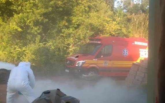 Vítima foi levada em estado grave para o Hospital Regional Terezinha Gaio Basso, em São Miguel do Oeste.