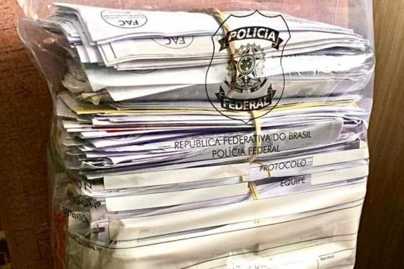 Polícia Federal investiga, desde janeiro, homem que teria usado sua função para furtar objetos enviados para moradores da Região Central