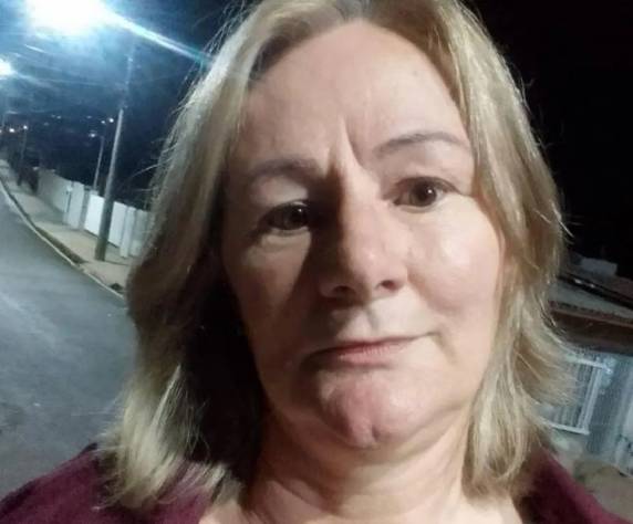 Crime que ocorreu em Ipira, no Oeste, é tratado como feminicídio. Homem relatou que tinha uma relação conturbada com a vítima.