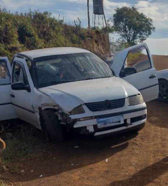 Colisão frontal deixa dois feridos em Roque Gonzales - foto 2