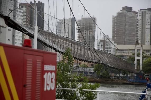Brian Grandi, de 20 anos, é a única pessoa que segue desaparecida depois de acidente ocorrido na madrugada de segunda-feira