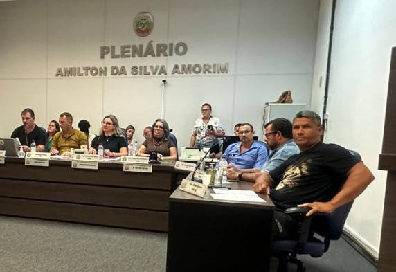 Comissão formada por três vereadores terá 90 dias para analisar denúncia por quebra de decoro contra Eliel Antônio Alves da Silva (PRTB)