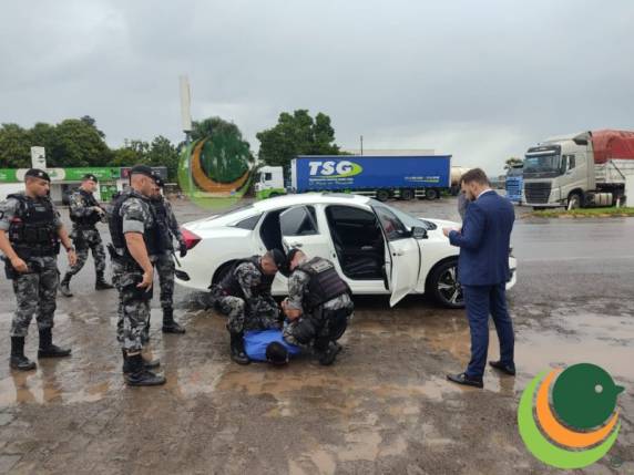 Homem de 22 anos, estava em um posto de gasolina do município