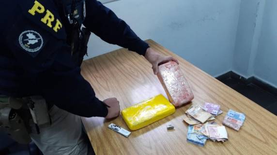 O motorista estava bêbado e não tinha habilitação para dirigir, segundo a polícia