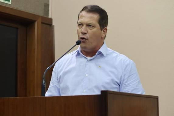 Sandro Fantinel (Patriota) também comparou com argentinos, que seriam 