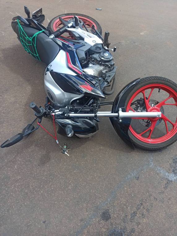 Motociclista sofre fratura após colisão no centro de Três Passos - foto 2