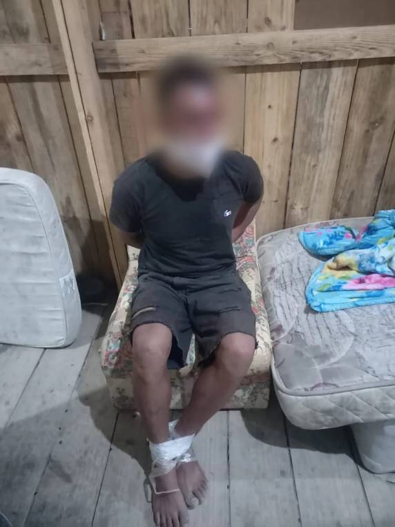 Ele estava em barraco e foi levado ao hospital. Polícia Civil abriu inquérito.