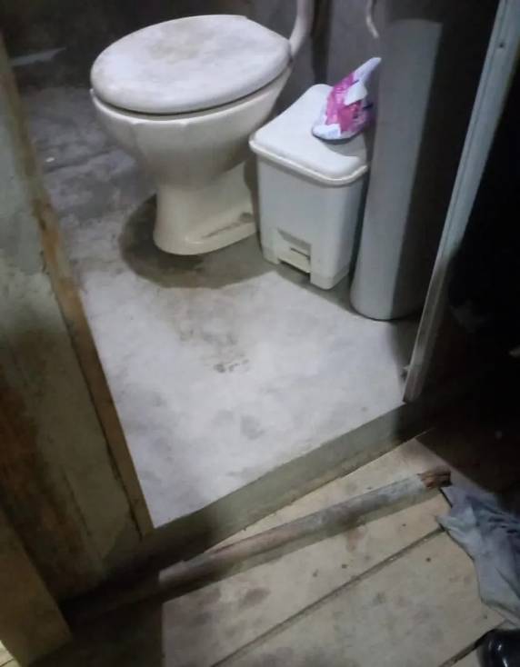 Ele estava em barraco e foi levado ao hospital. Polícia Civil abriu inquérito.