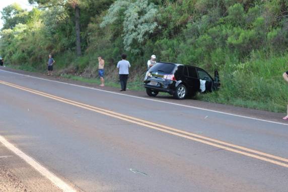 Saída de pista após uma ultrapassagem malsucedida na BR-468, entre Bom Progresso e Três Passos - foto 3