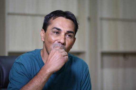 Pedro Oliveira de Santana assegura que não cometeu crimes, que sempre ajudou seus conterrâneos e se queixa de estar sendo retratado como criminoso