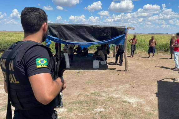 Mais de 50 trabalhadores em condições análogas à escravidão são resgatados em Uruguaiana - foto 2