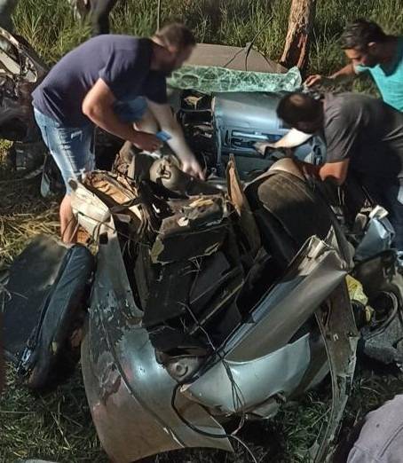 Veículo fica destruído e homem morre após capotagem na RS-344 em Porto Mauá - foto 4