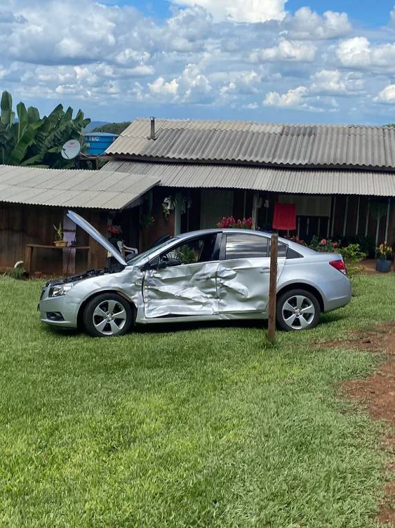 Acidente deixa duas pessoas feridas na RSC-163 em Barra do Guarita - foto 3