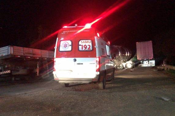 Motorista morre em acidente com quatro veículos em Carlos Barbosa - foto 2