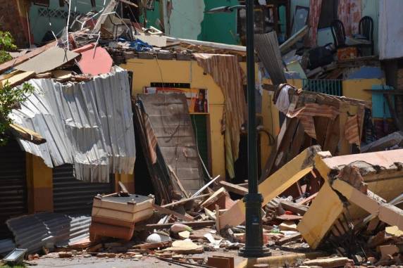 Terremoto de magnitude 6,5 deixa 14 mortos no Equador - foto 2