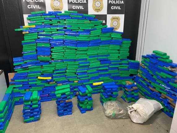 Droga estava na garagem de um apartamento no bairro Rubem Berta