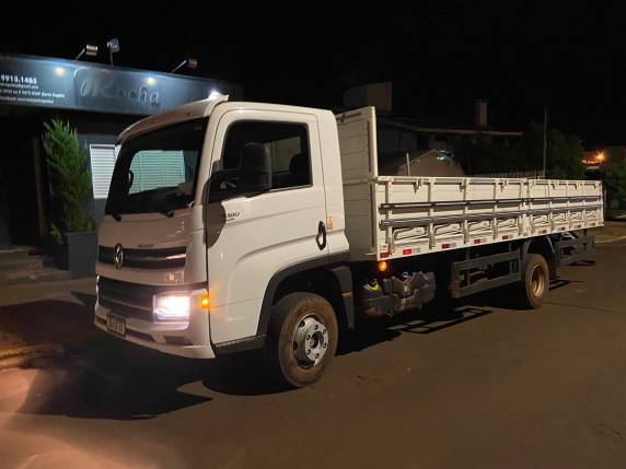 Polícia Civil apreende avião, caminhão e agrotóxicos em fazenda no município de Bossoroca - foto 4