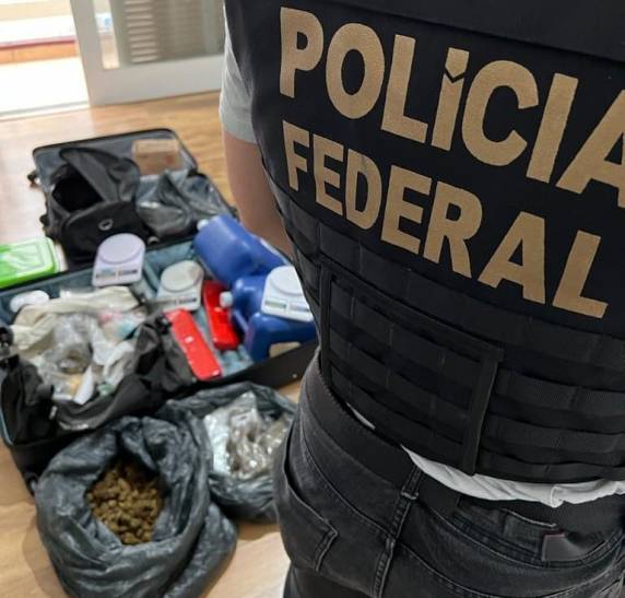 Duas pessoas foram presas em flagrante na ação