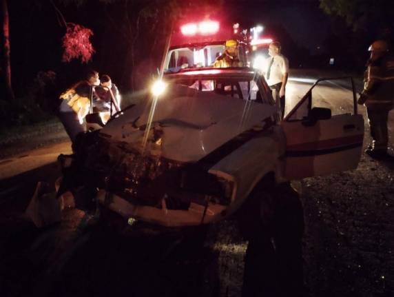 Colisão frontal deixa um ferido entre Passo Fundo e Ernestina - foto 2