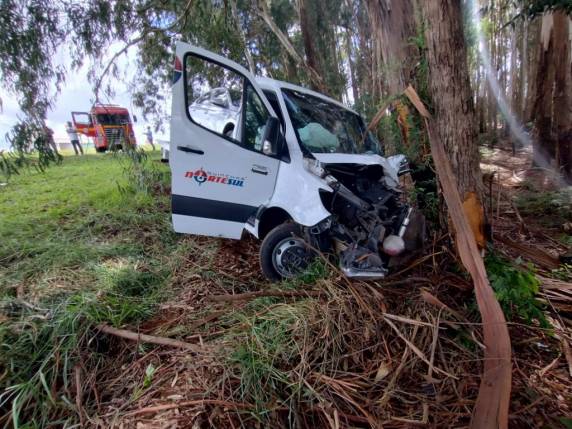 Grave colisão frontal resulta em óbito na RS-324 em Passo Fundo - foto 2